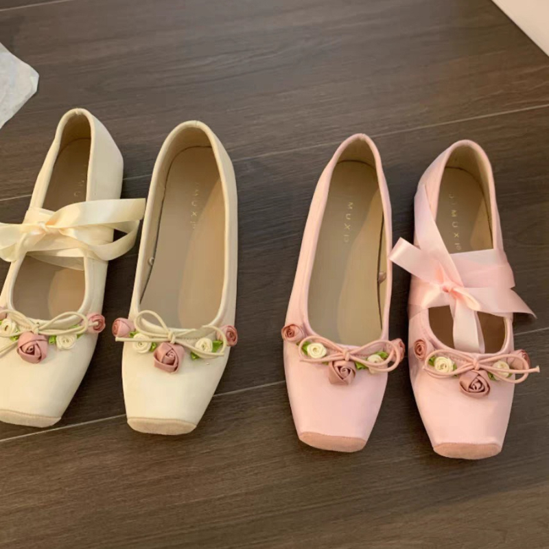 Embroidery Design - Scarpe basse da donna con fiocco