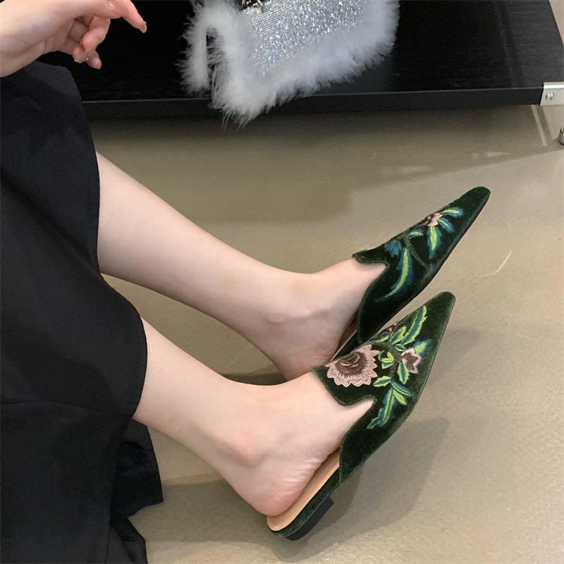 Nuove Scarpe da Donna 2026, Pa - Embroidery Design recensione e prezzo