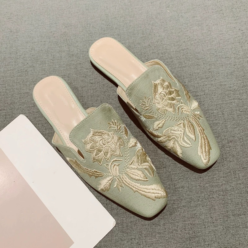 Nuove Scarpe da Donna 2026, Ci - Embroidery Design recensione e prezzo