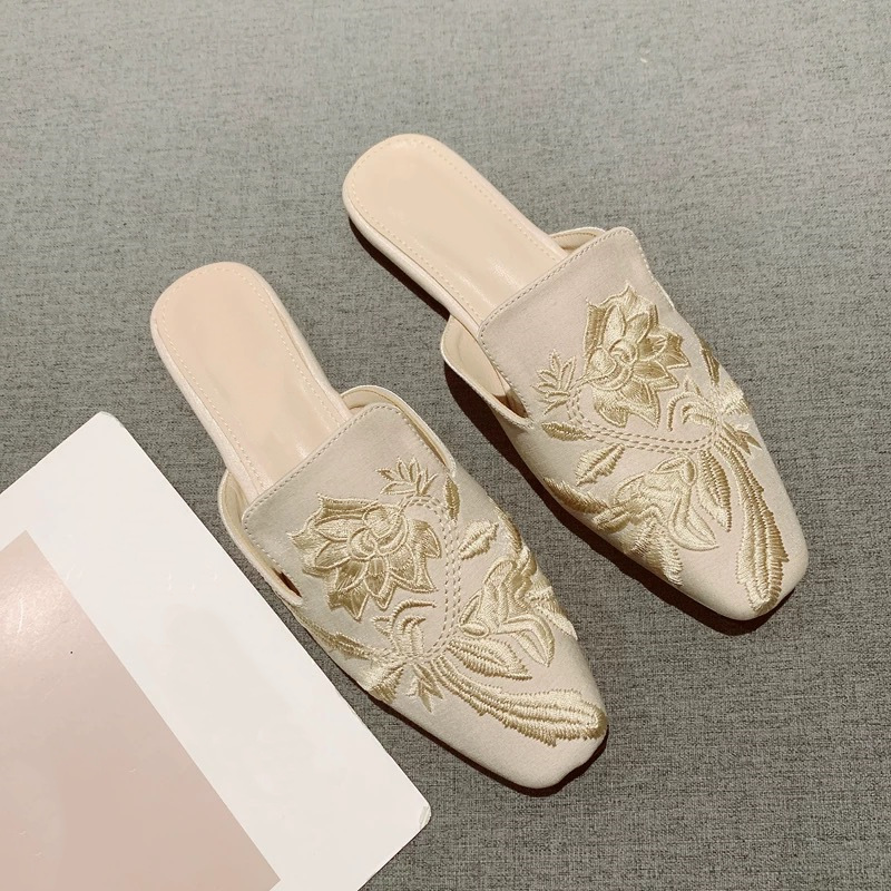 Nuove Scarpe da Donna 2026, Ci - Embroidery Design recensione e prezzo