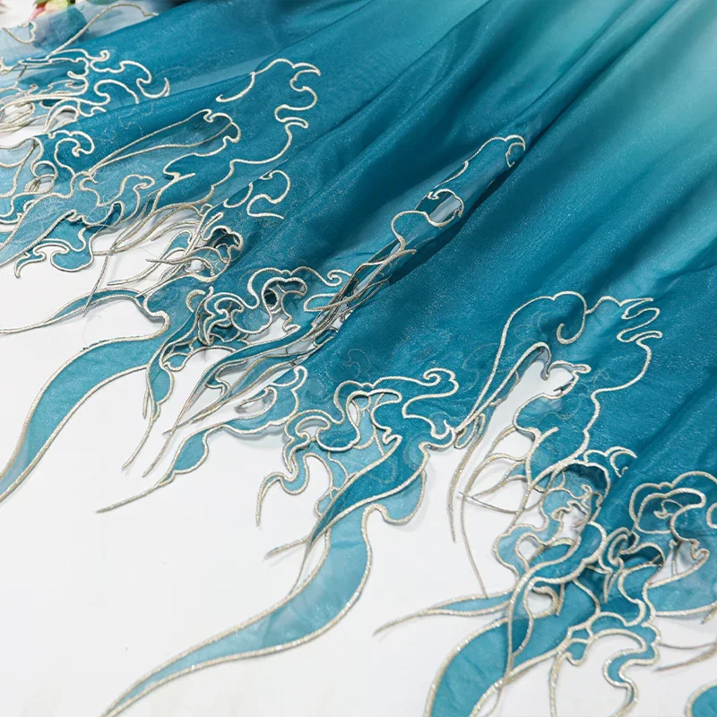 Tessuto con Ricamo in Stile Ci - Embroidery Design recensione e prezzo