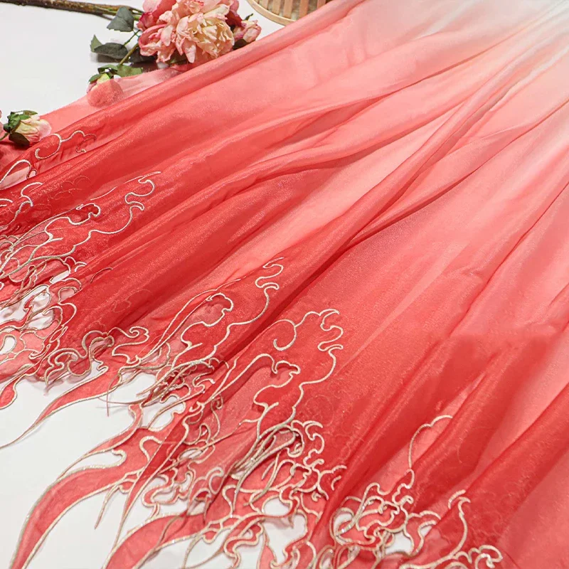 Tessuto con Ricamo in Stile Ci - Embroidery Design recensione e prezzo