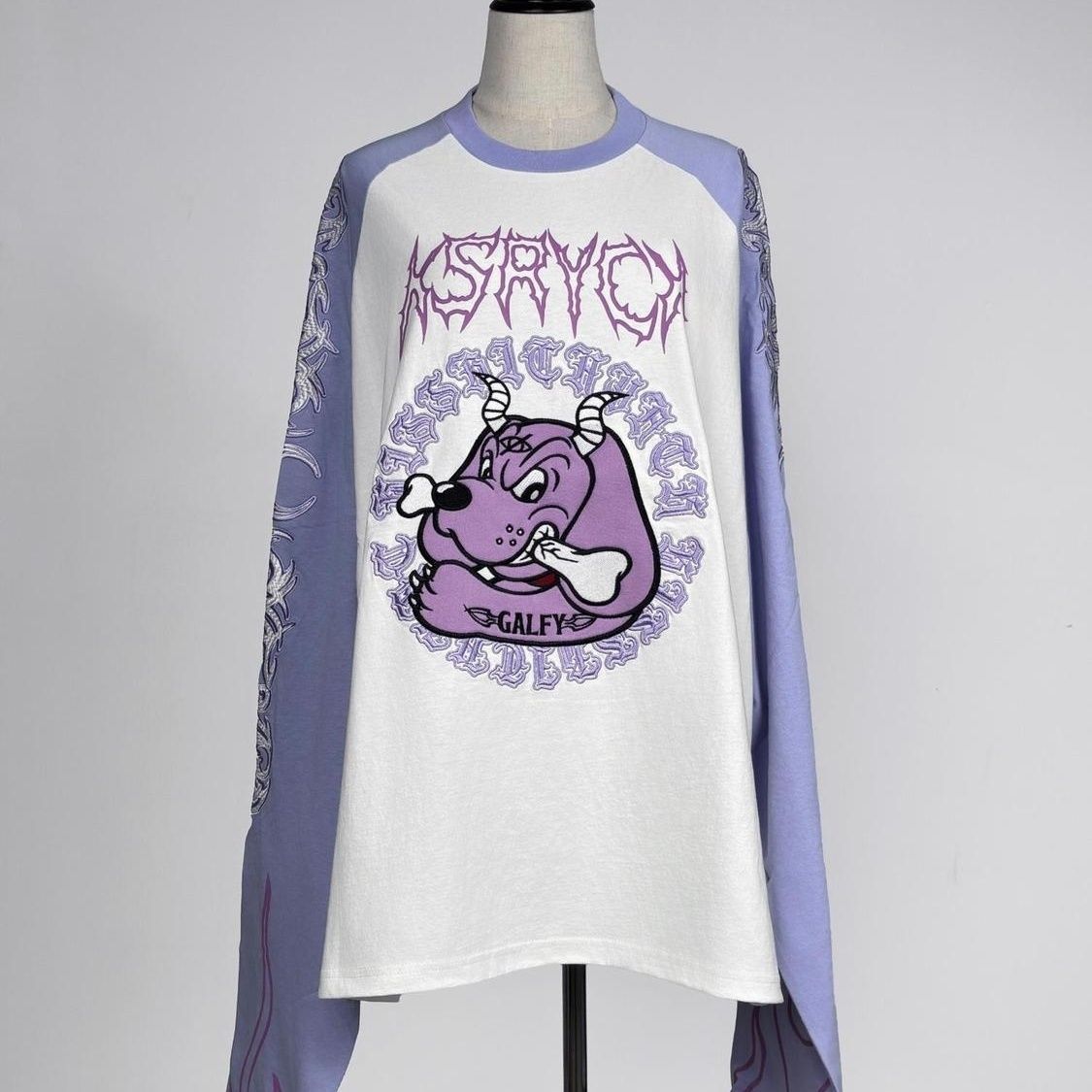 T-shirt a maniche lunghe e amp - Embroidery Shirt recensione e prezzo