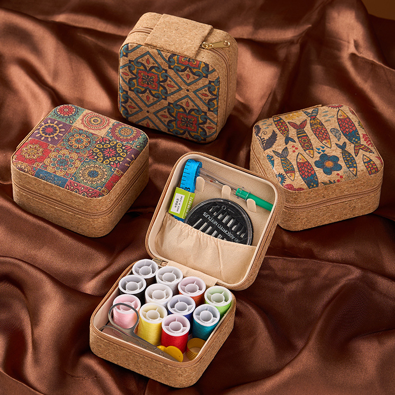 Kit da Cucito Vintage in Sughe - Embroidery For Beginners recensione e prezzo